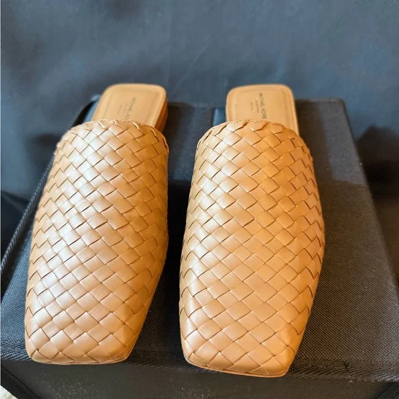 Michael Kors Tan Collection Fowler Runaway Chestnut Size 38 BNIB with dust bag. - Picture 3 of 6